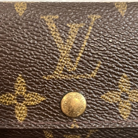 Authentic LOUIS VUITTON Key holder in Monogram - Picture 8 of 10